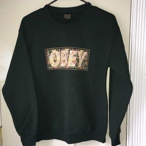 OBEY crew neck